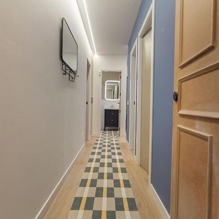 4 Ways En Madrid Apartment Bagian luar foto