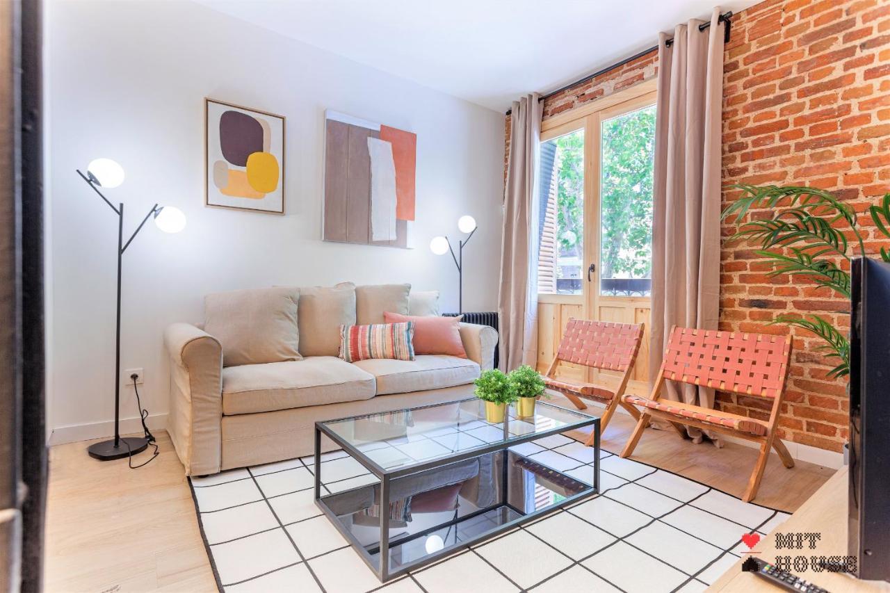 4 Ways En Madrid Apartment Bagian luar foto