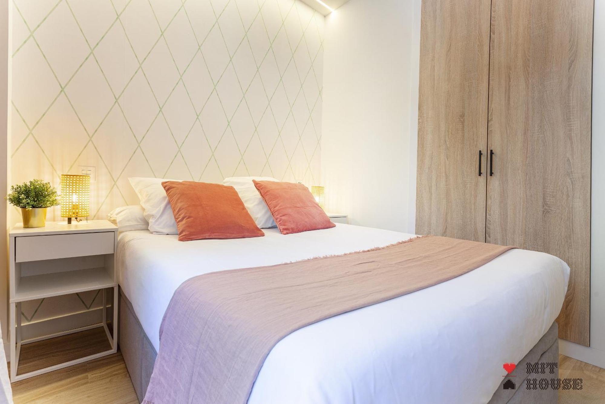 4 Ways En Madrid Apartment Bagian luar foto