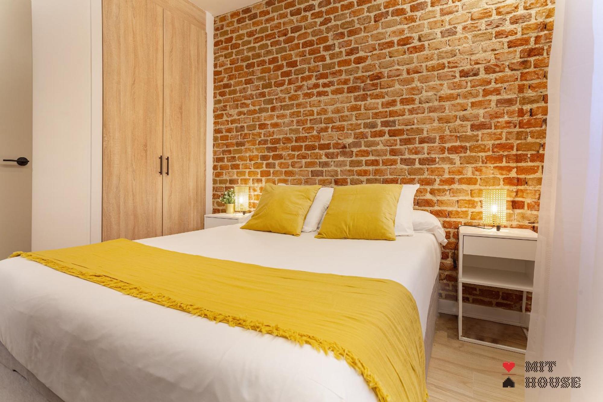 4 Ways En Madrid Apartment Bagian luar foto