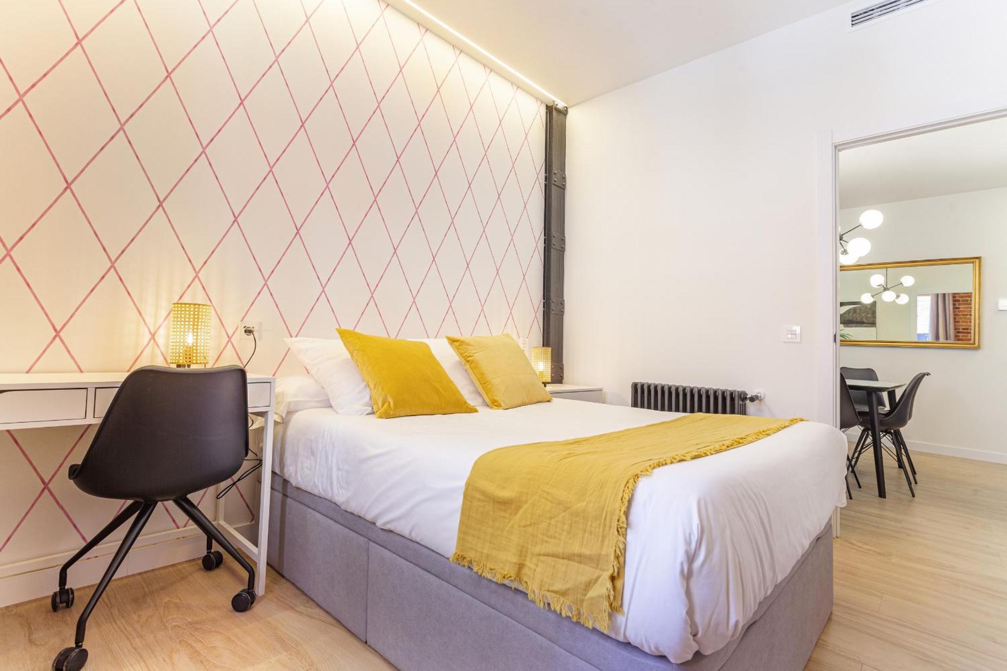 4 Ways En Madrid Apartment Bagian luar foto