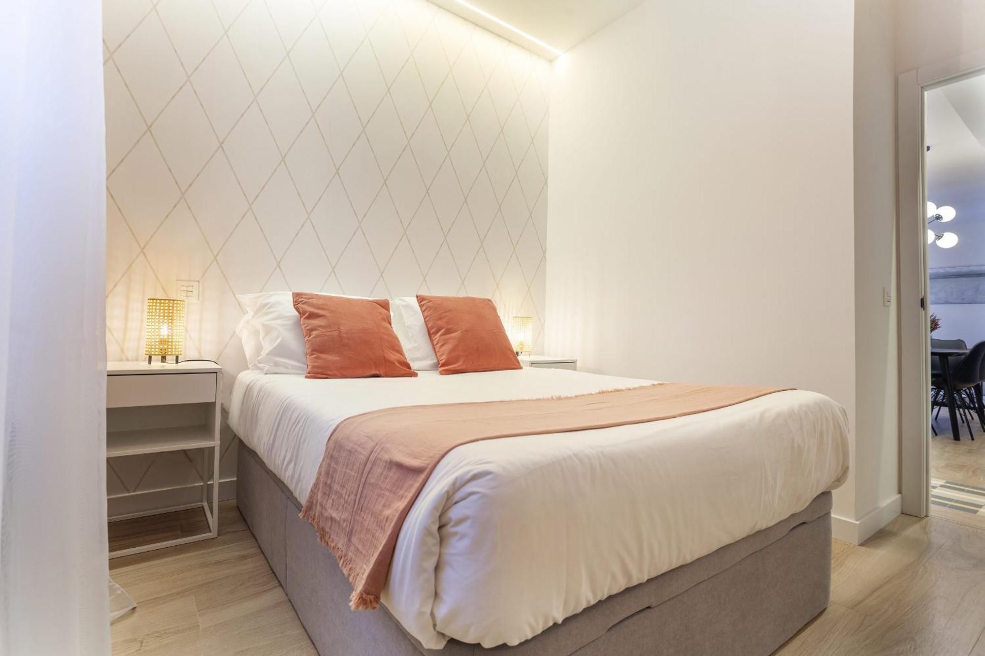 4 Ways En Madrid Apartment Bagian luar foto